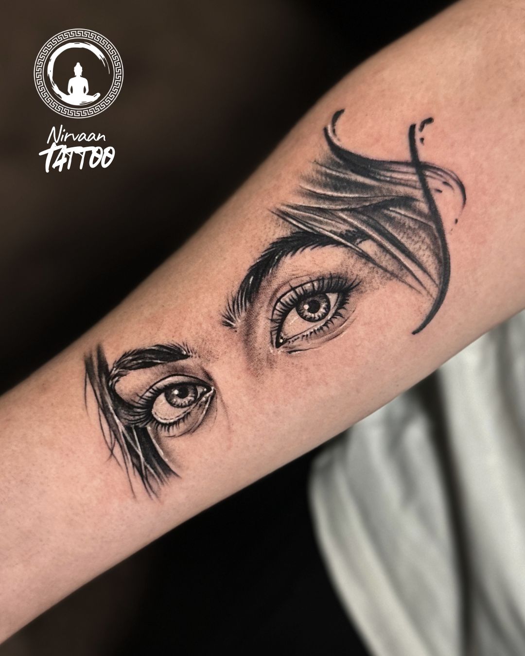 Eyes tattoo